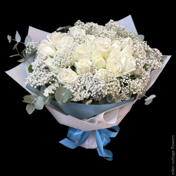 White Roses Bouquet HBR14