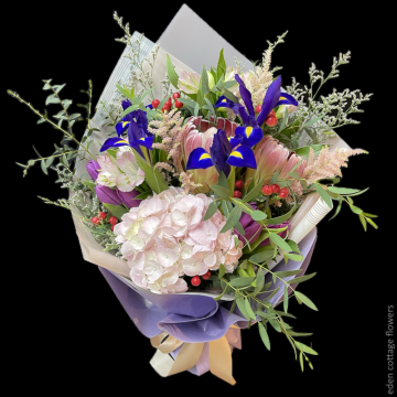 Unique Flowers Bouquet HBU15