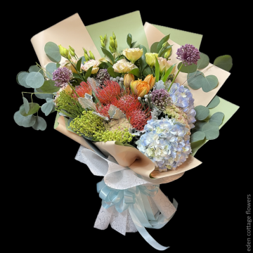 Unique Flowers Bouquet HBU20