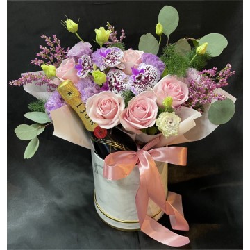 Champagne and Flowers WCF6